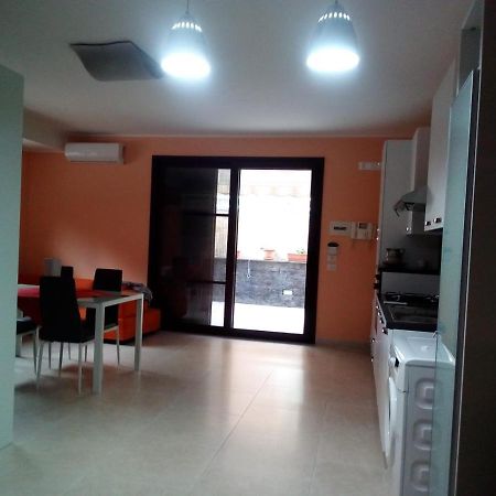 Valessia Holiday Home คาตาเนีย ภายนอก รูปภาพ